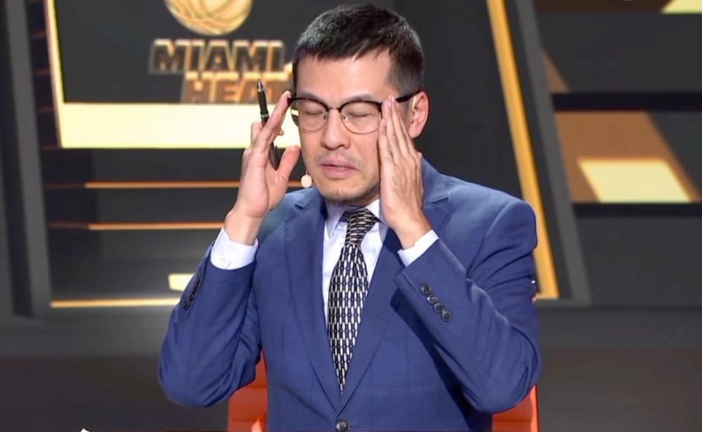 男男h肉动漫gay网站